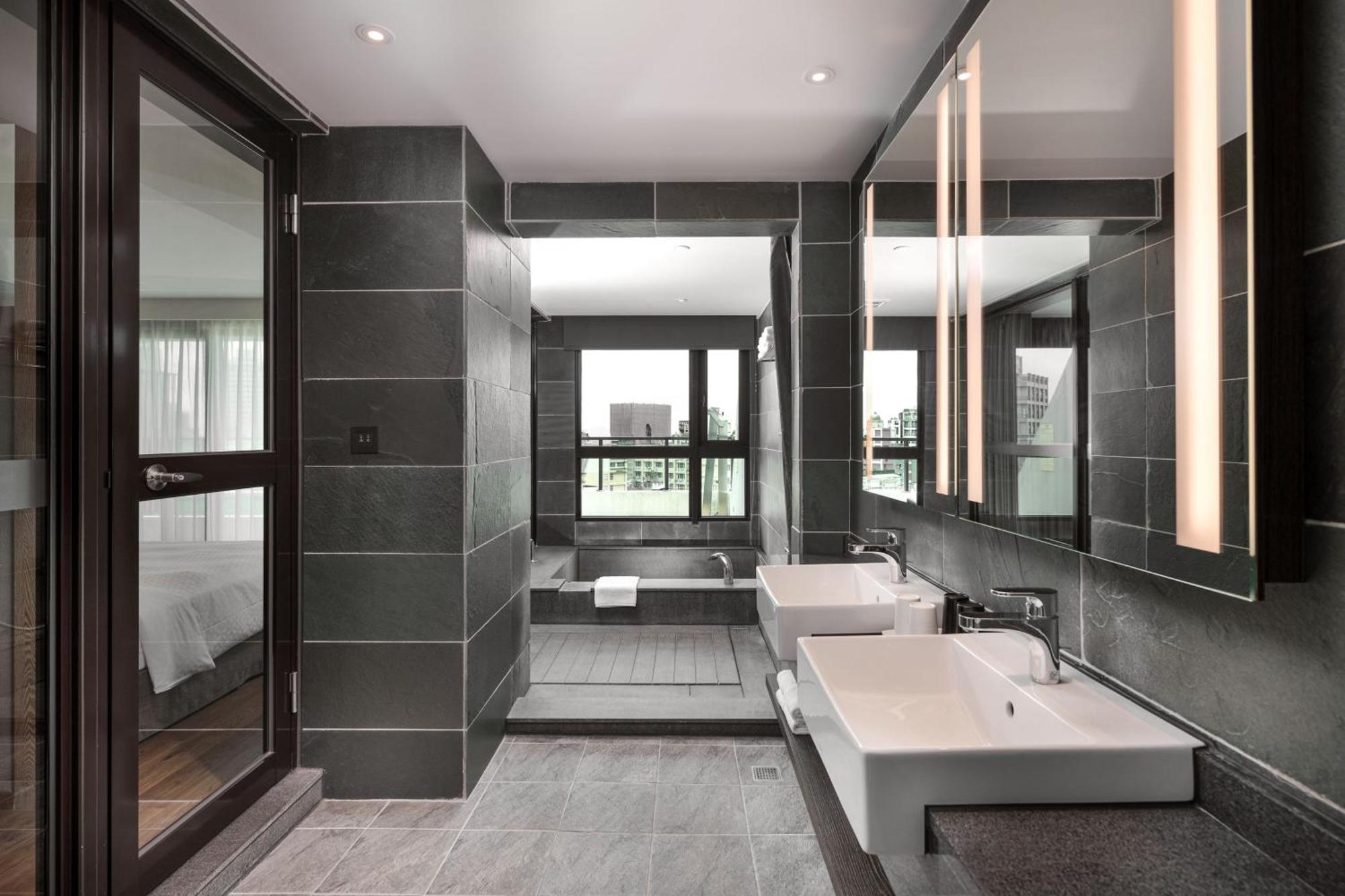 Four Points By Sheraton Yilan Jiaoxi Zewnętrze zdjęcie